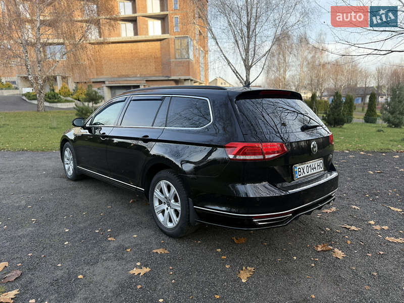 Универсал Volkswagen Passat 2016 в Хмельницком