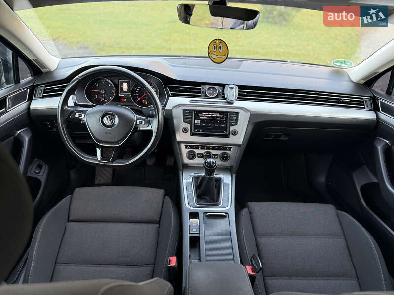 Универсал Volkswagen Passat 2016 в Хмельницком