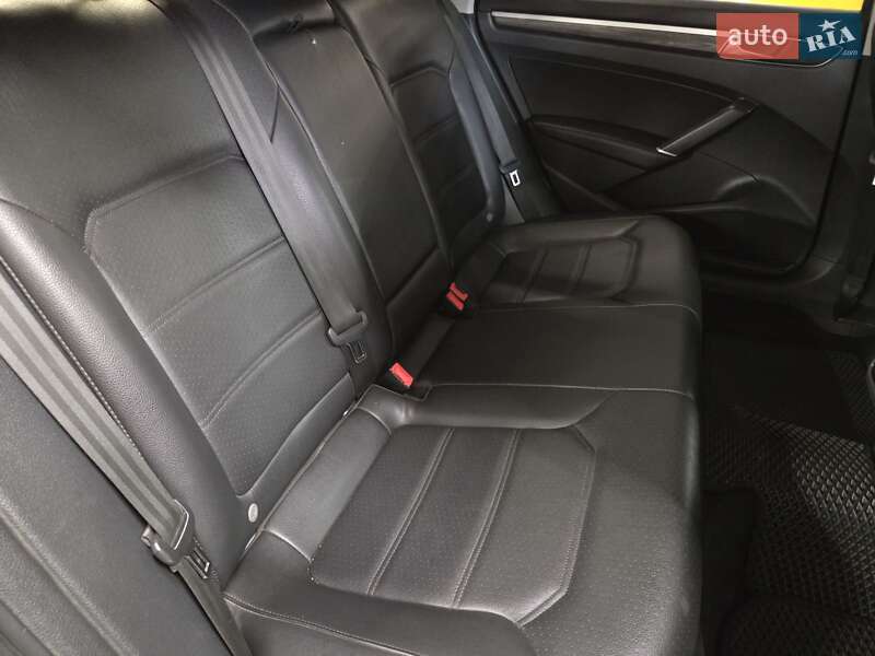 Седан Volkswagen Passat 2017 в Николаеве фото 11 Седан Volkswagen Passat 2017 в Николаеве