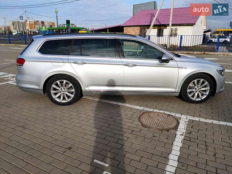Універсал Volkswagen Passat 2015 в Ковелі