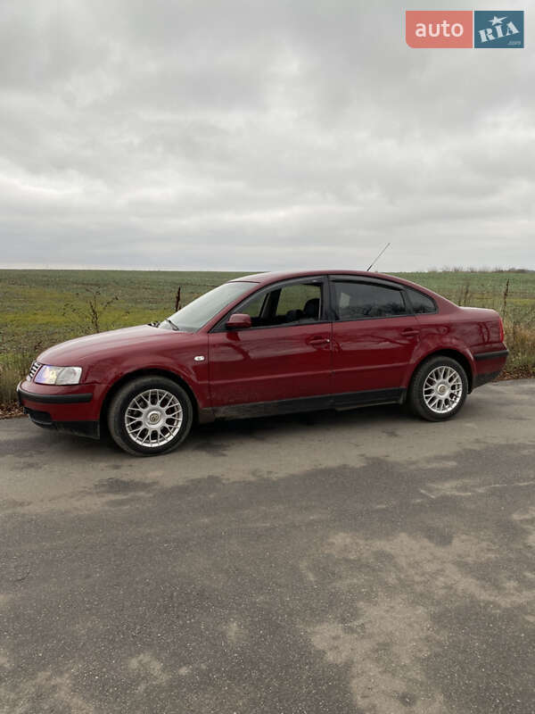 Седан Volkswagen Passat 1997 в Жмеринке