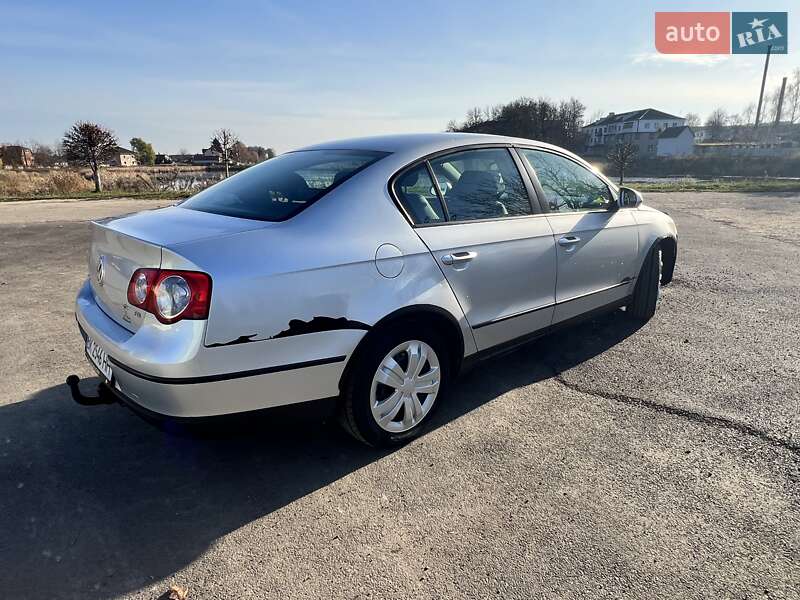 Седан Volkswagen Passat 2005 в Костополе фото 3 Седан Volkswagen Passat 2005 в Костополе