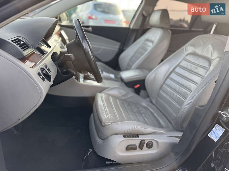 Седан Volkswagen Passat 2009 в Сарнах