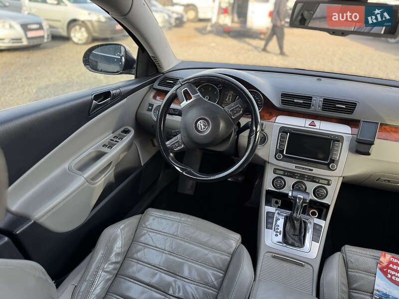 Седан Volkswagen Passat 2009 в Сарнах
