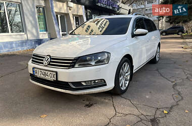 Универсал Volkswagen Passat 2012 в Житомире