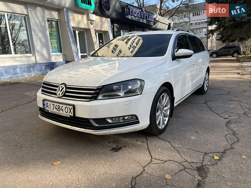 Универсал Volkswagen Passat 2012 в Житомире фото Универсал Volkswagen Passat 2012 в Житомире