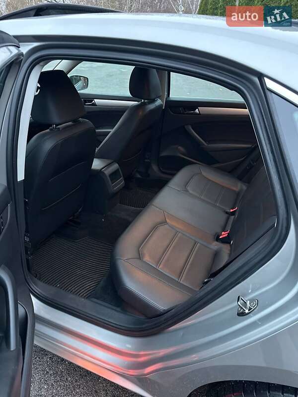 Седан Volkswagen Passat 2011 в Днепре фото 26 Седан Volkswagen Passat 2011 в Днепре
