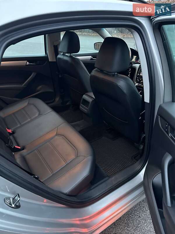 Седан Volkswagen Passat 2011 в Днепре фото 30 Седан Volkswagen Passat 2011 в Днепре