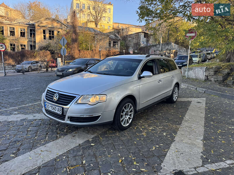 Универсал Volkswagen Passat 2005 в Одессе