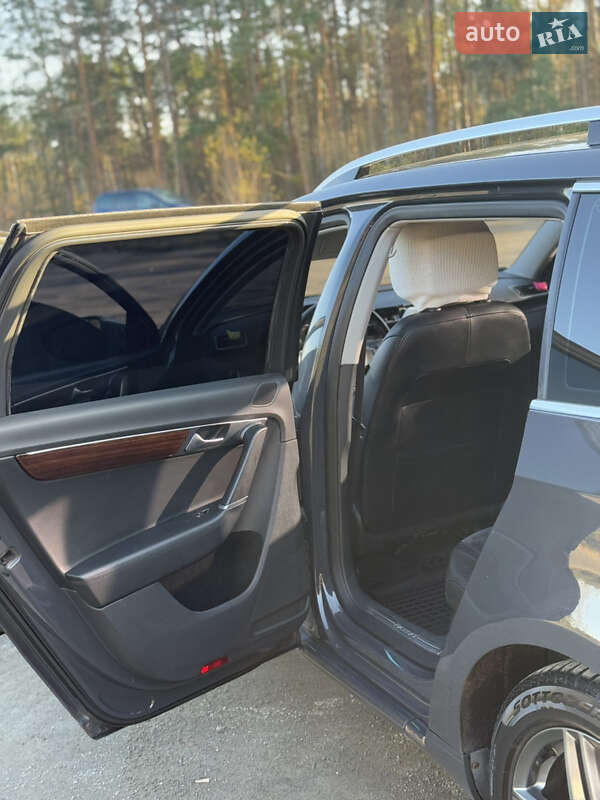 Універсал Volkswagen Passat 2011 в Сарнах