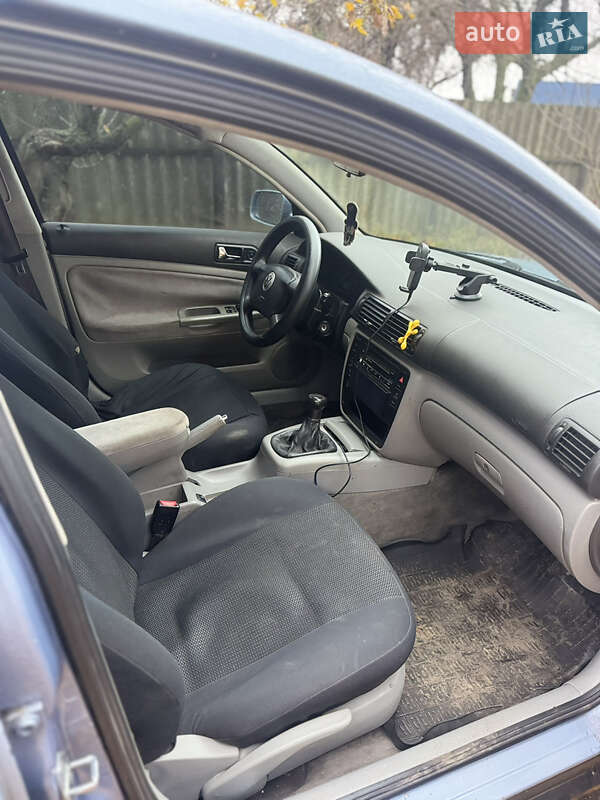 Седан Volkswagen Passat 1997 в Чугуеве