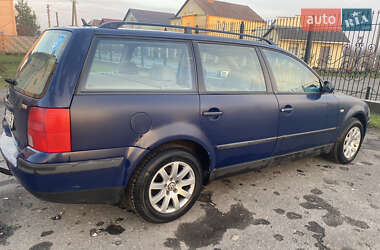 Універсал Volkswagen Passat 2000 в Млиніві