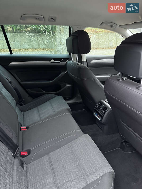 Универсал Volkswagen Passat 2021 в Каменец-Подольском фото 17 Универсал Volkswagen Passat 2021 в Каменец-Подольском