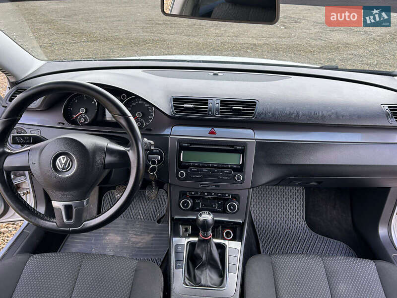 Универсал Volkswagen Passat 2010 в Калуше фото 14 Универсал Volkswagen Passat 2010 в Калуше