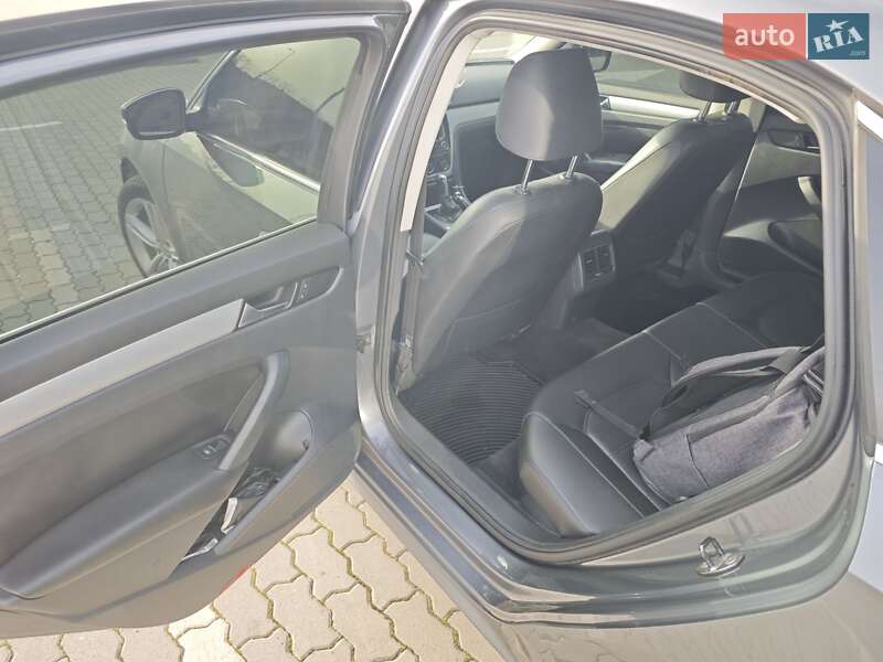 Седан Volkswagen Passat 2013 в Львове фото 14 Седан Volkswagen Passat 2013 в Львове