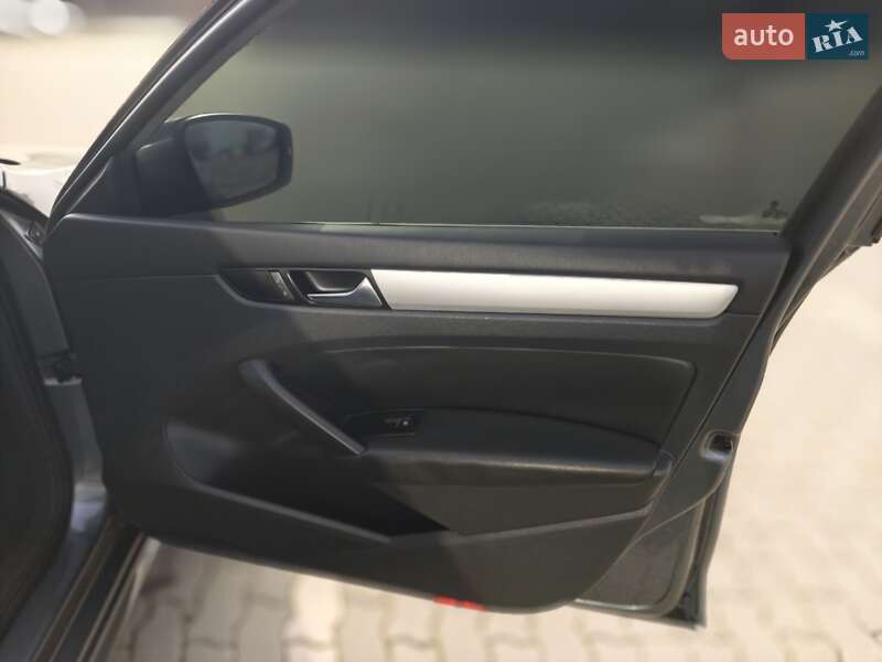 Седан Volkswagen Passat 2013 в Львове фото 27 Седан Volkswagen Passat 2013 в Львове