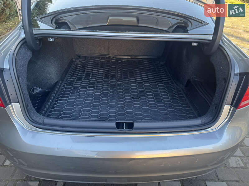 Седан Volkswagen Passat 2013 в Львове фото 16 Седан Volkswagen Passat 2013 в Львове