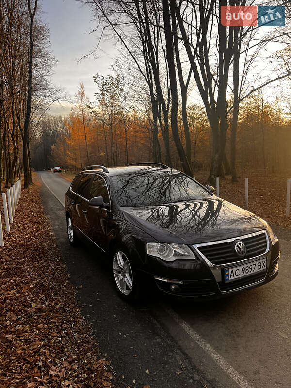 Універсал Volkswagen Passat 2010 в Луцьку