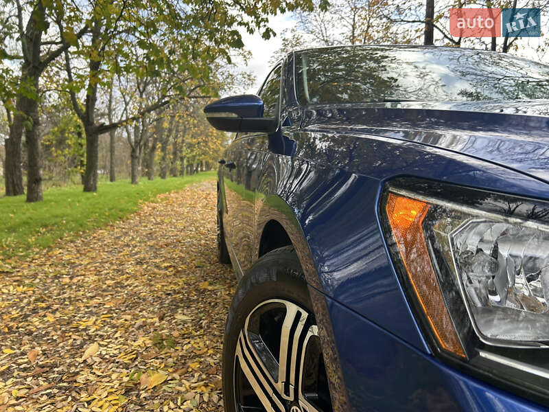 Седан Volkswagen Passat 2015 в Одессе