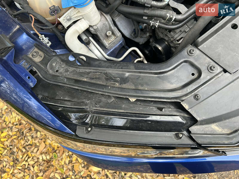 Седан Volkswagen Passat 2015 в Одессе