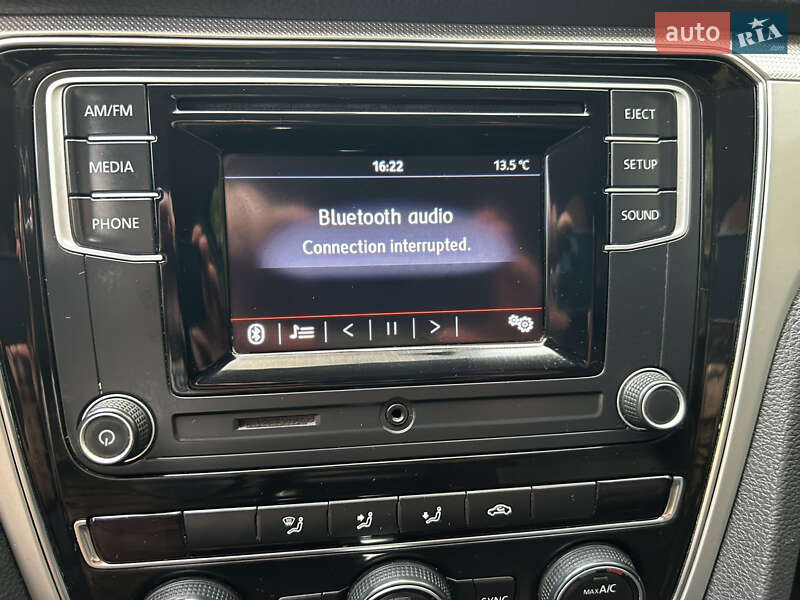 Седан Volkswagen Passat 2015 в Одессе