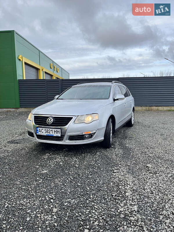 Универсал Volkswagen Passat 2005 в Камне-Каширском
