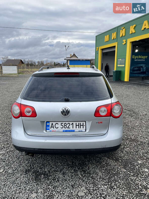 Универсал Volkswagen Passat 2005 в Камне-Каширском