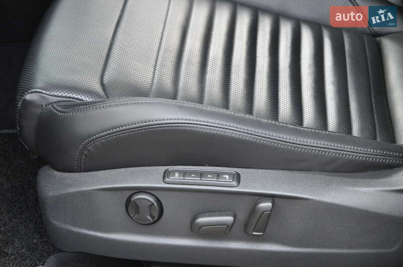 Седан Volkswagen Passat 2017 в Одессе