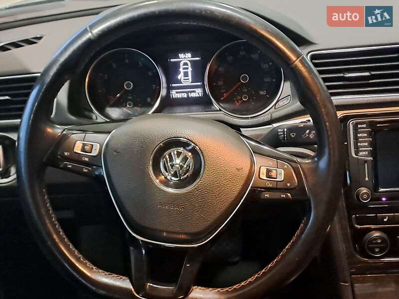 Седан Volkswagen Passat 2016 в Одессе фото 4 Седан Volkswagen Passat 2016 в Одессе