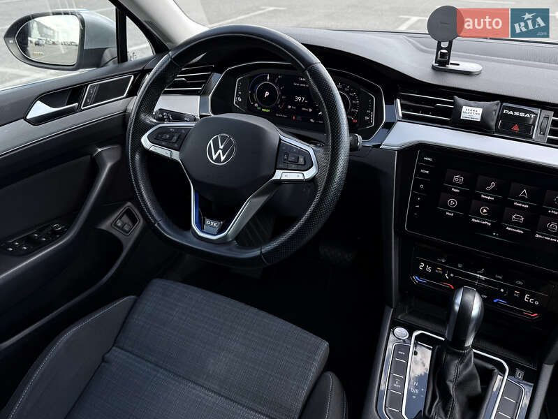 Універсал Volkswagen Passat 2021 в Львові