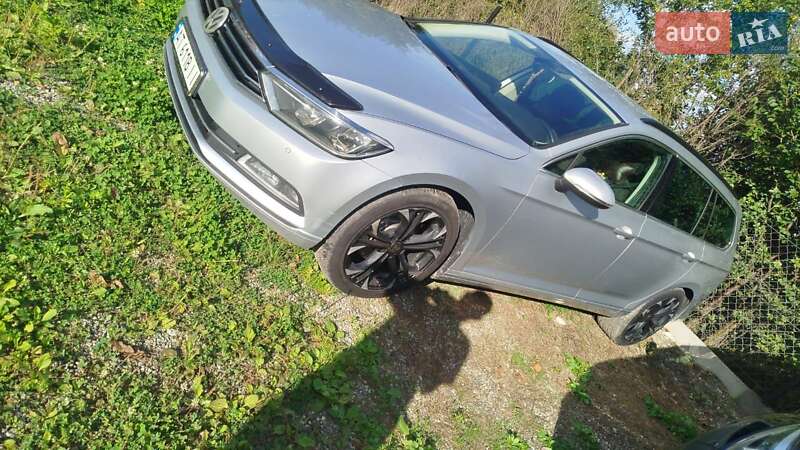 Универсал Volkswagen Passat 2015 в Ивано-Франковске