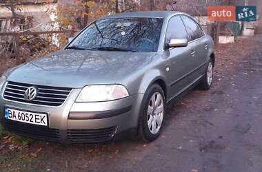 Седан Volkswagen Passat 2001 в Помічній