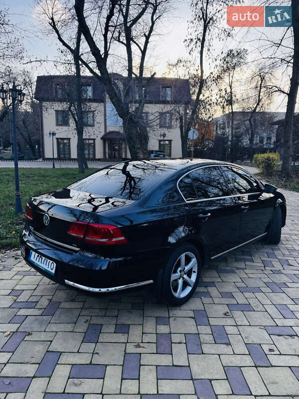 Седан Volkswagen Passat 2012 в Кременчуге