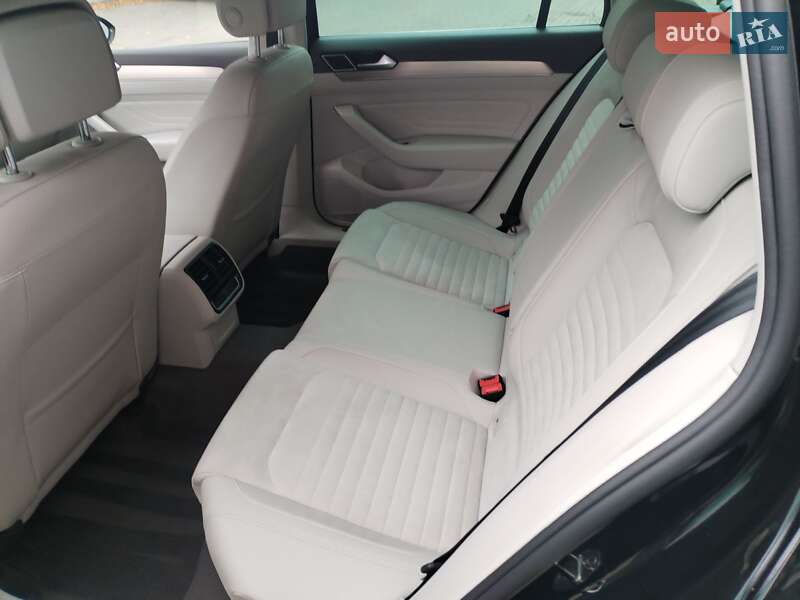 Универсал Volkswagen Passat 2020 в Черкассах