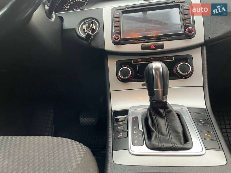 Универсал Volkswagen Passat 2013 в Миргороде