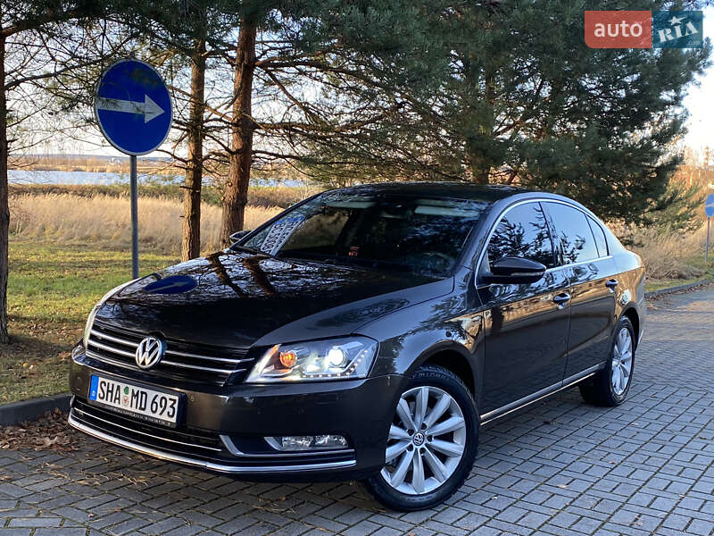 Седан Volkswagen Passat 2014 в Дрогобыче