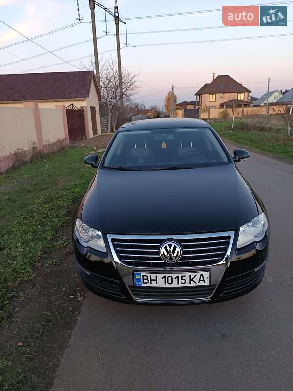 Седан Volkswagen Passat 2008 в Одессе