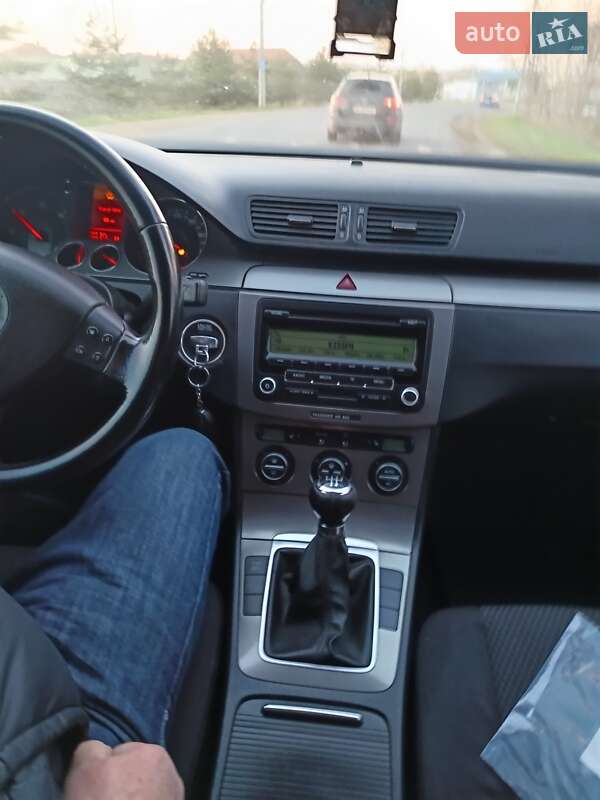 Седан Volkswagen Passat 2008 в Одессе