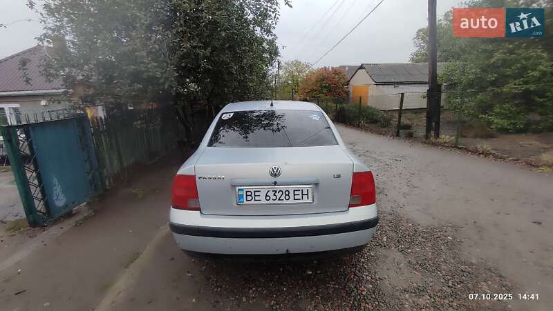 Седан Volkswagen Passat 1998 в Первомайске