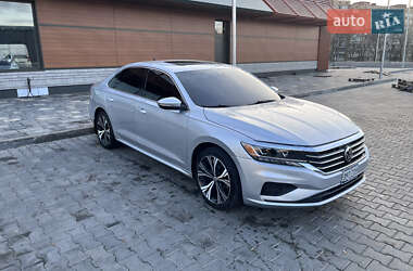 Седан Volkswagen Passat 2020 в Кривому Розі