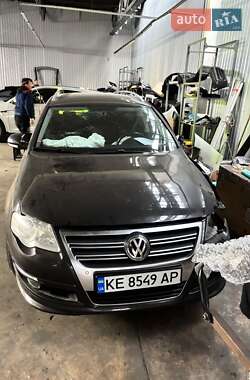 Універсал Volkswagen Passat 2009 в Дніпрі