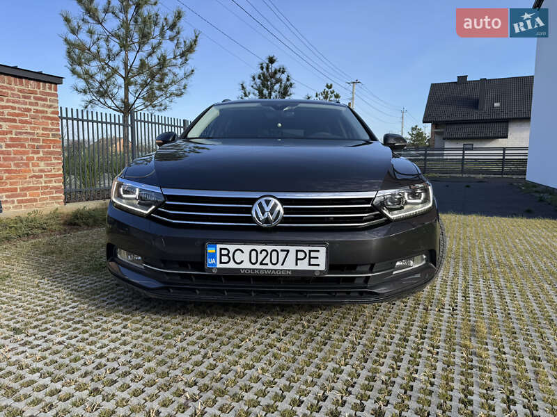 Универсал Volkswagen Passat 2018 в Львове