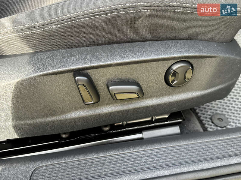 Универсал Volkswagen Passat 2018 в Львове