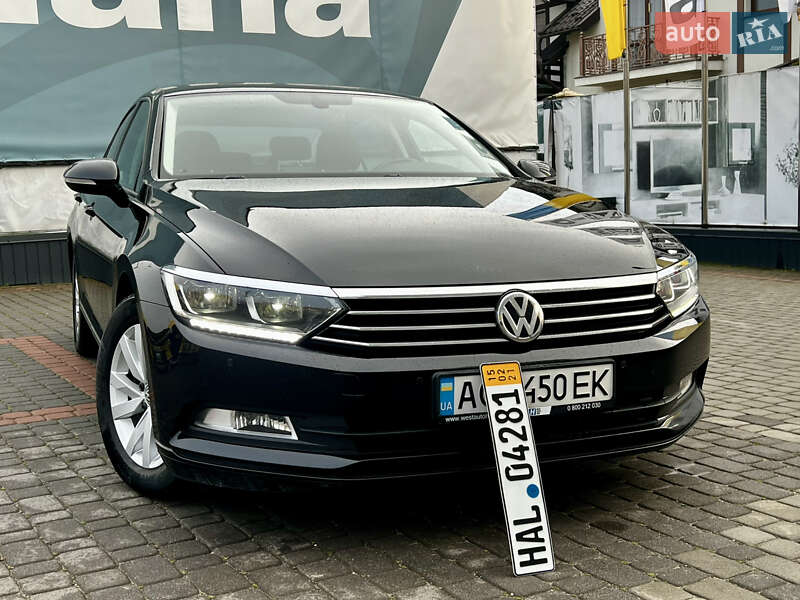Седан Volkswagen Passat 2017 в Тернополе