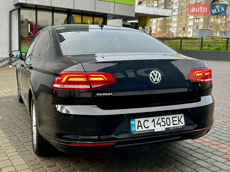 Седан Volkswagen Passat 2017 в Тернополе