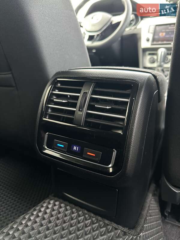 Универсал Volkswagen Passat 2015 в Белогородке