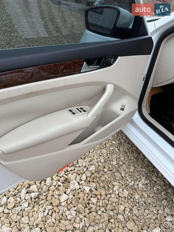 Седан Volkswagen Passat 2012 в Тернополе фото 25 Седан Volkswagen Passat 2012 в Тернополе