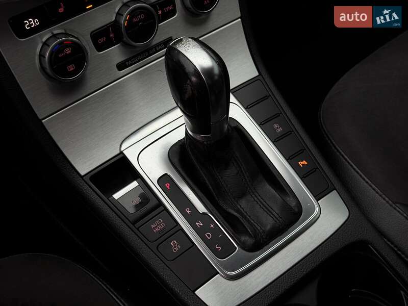 Универсал Volkswagen Passat 2013 в Кривом Роге