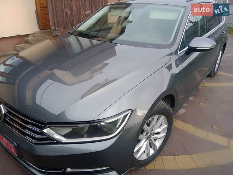 Универсал Volkswagen Passat 2017 в Львове