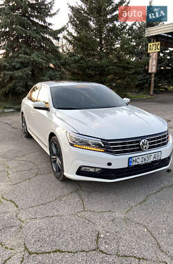 Седан Volkswagen Passat 2013 в Кривому Розі
